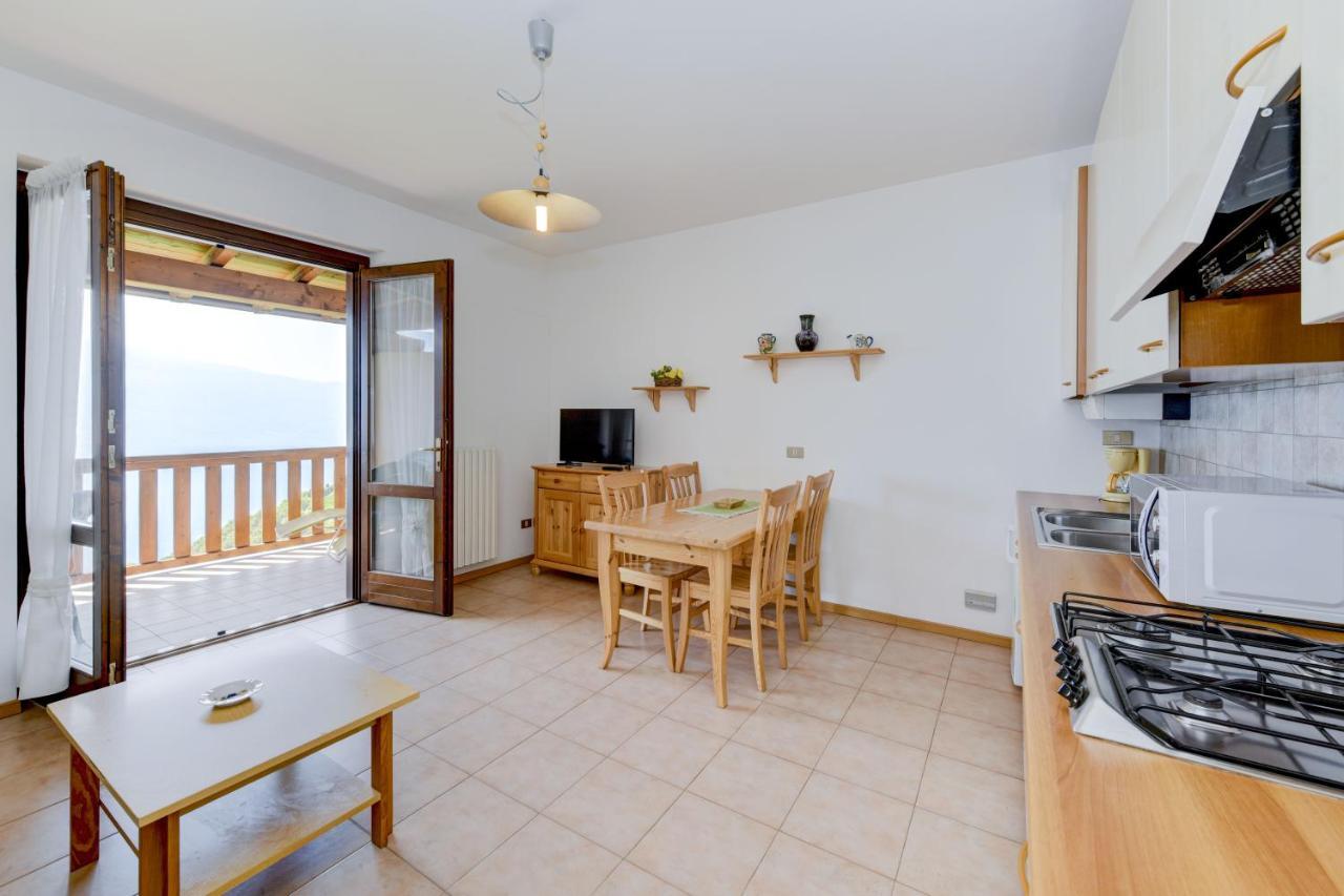 Residence Altogarda Tremosine Екстериор снимка